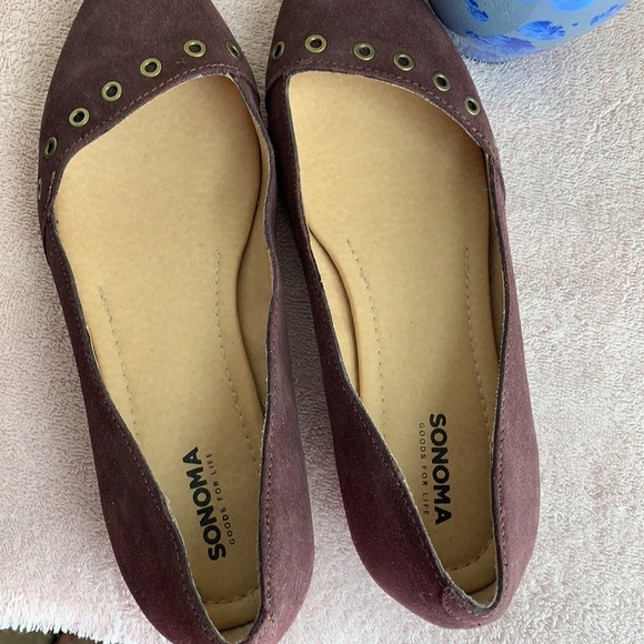 Nearly New Sonoma Genuine Suede Hadlee Flats - Picture 4 of 8